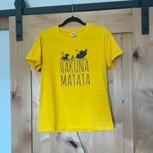 Women's Yellow Hakuna Matata Short Sleeve Tee